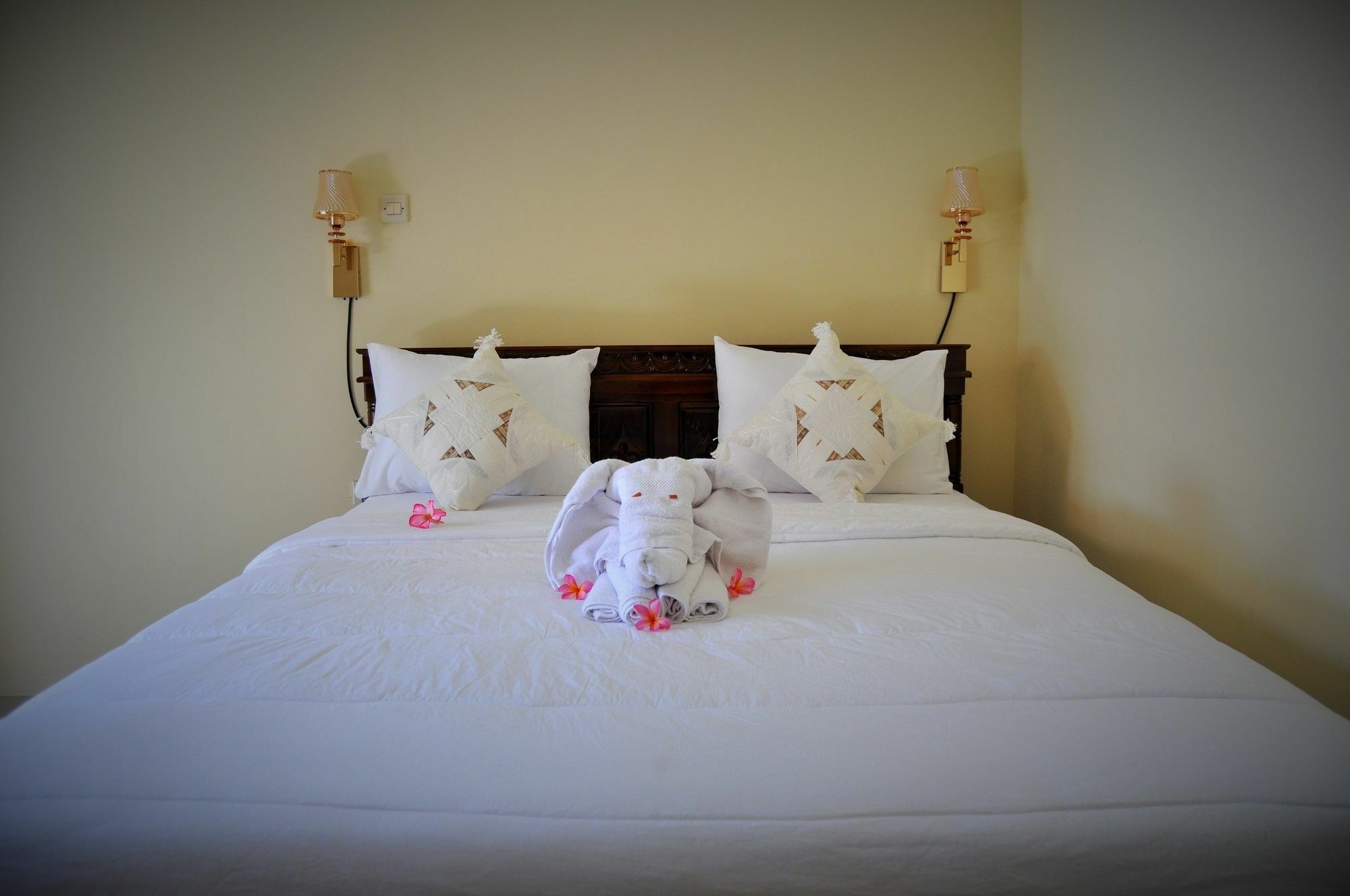 Deva Devi Beach Inn Luxury Batununggul Εξωτερικό φωτογραφία