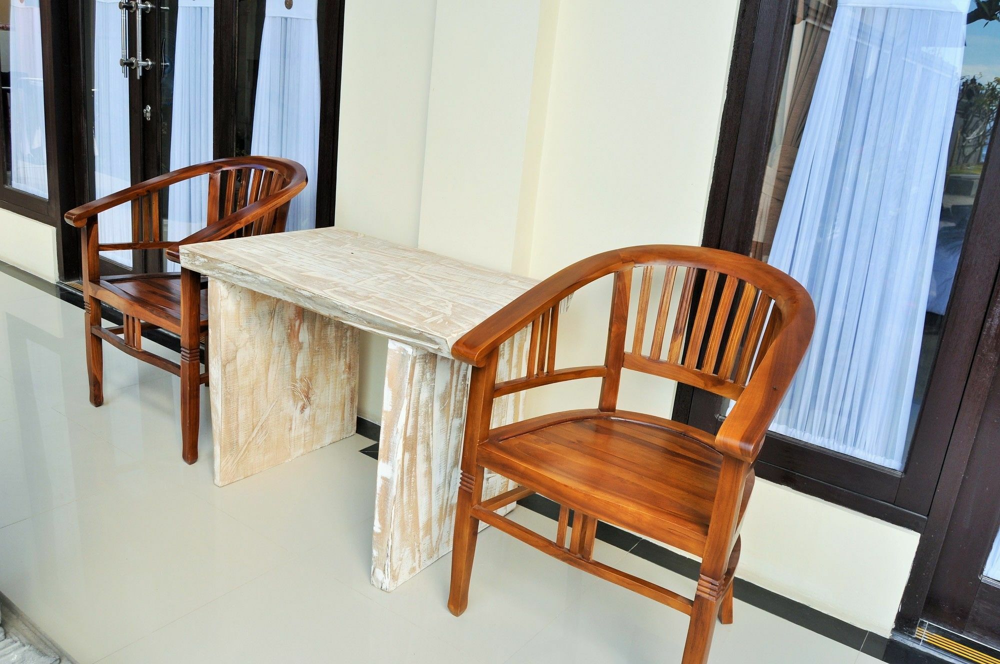 Deva Devi Beach Inn Luxury Batununggul Εξωτερικό φωτογραφία